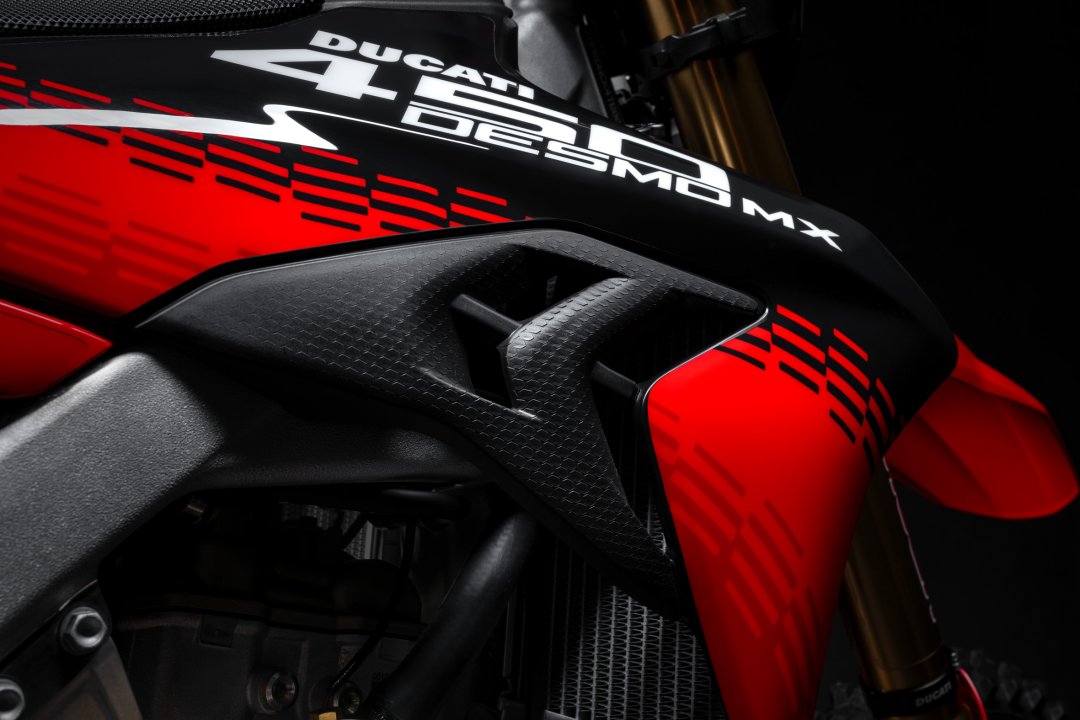Ducati Factory carbon and bodywork details